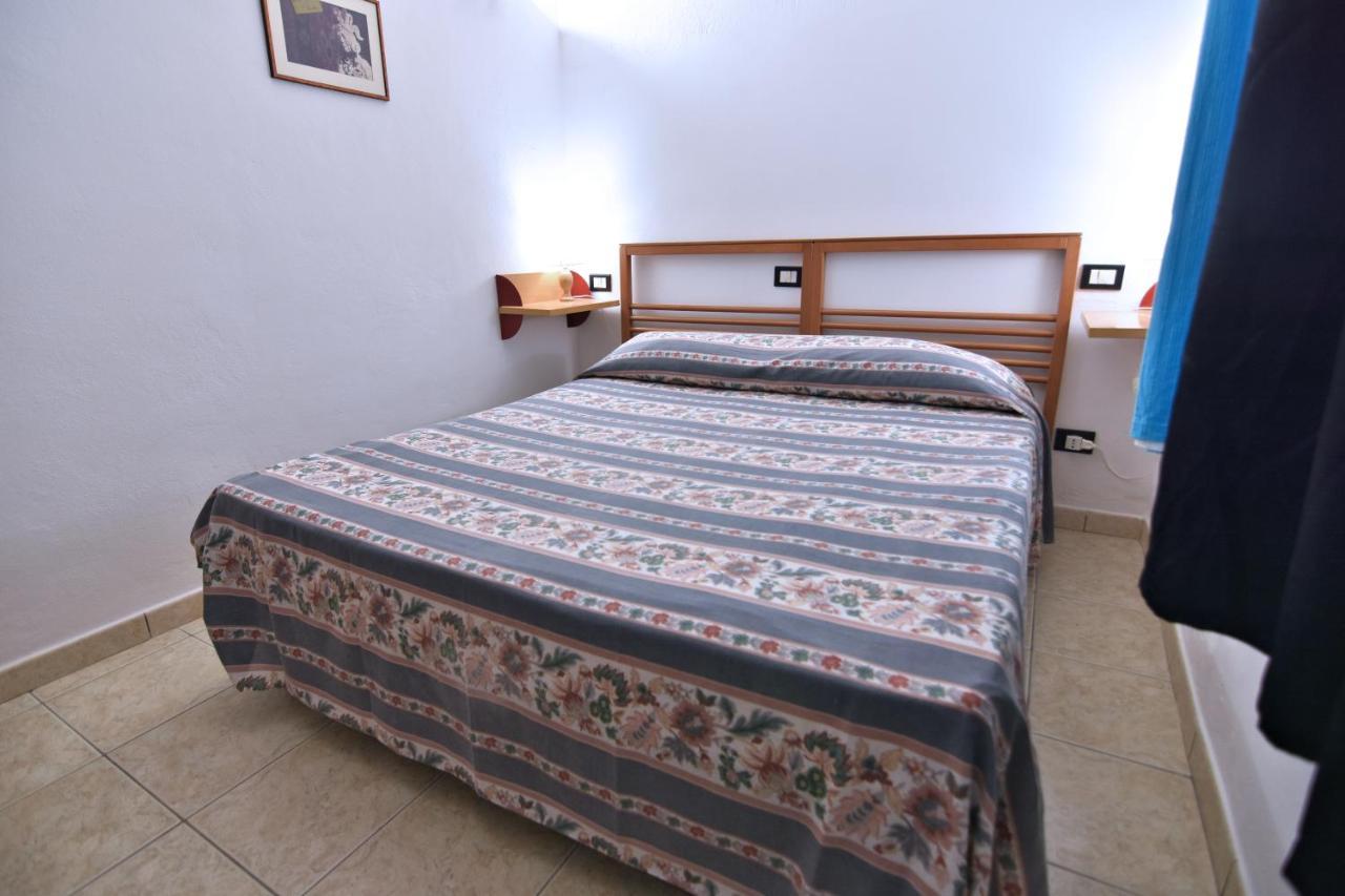 מרינה די קמפו Villa Very מראה חיצוני תמונה